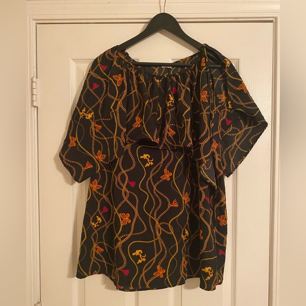Mileage. Women’s Plus 2X Short Sleeve  Black and Orange Pullover Top.